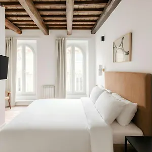 Sonder By Marriott Bonvoy Piazza Venezia רומא