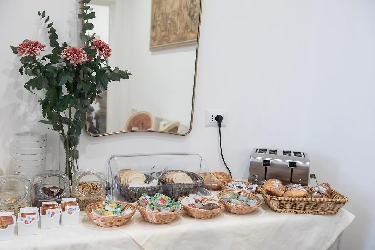 **  Domus Giulia Bed & Breakfast Rome Italy
