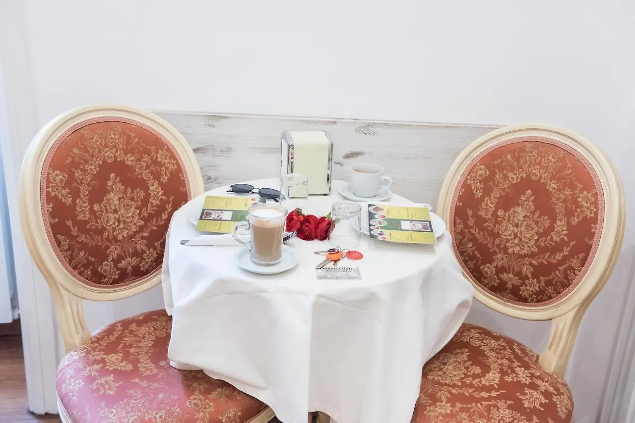 Domus Giulia Bed & Breakfast Rome