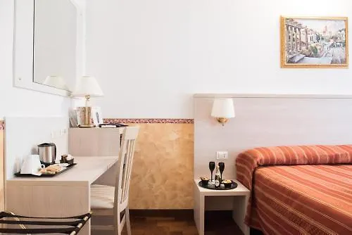 Domus Giulia Bed & Breakfast Rome